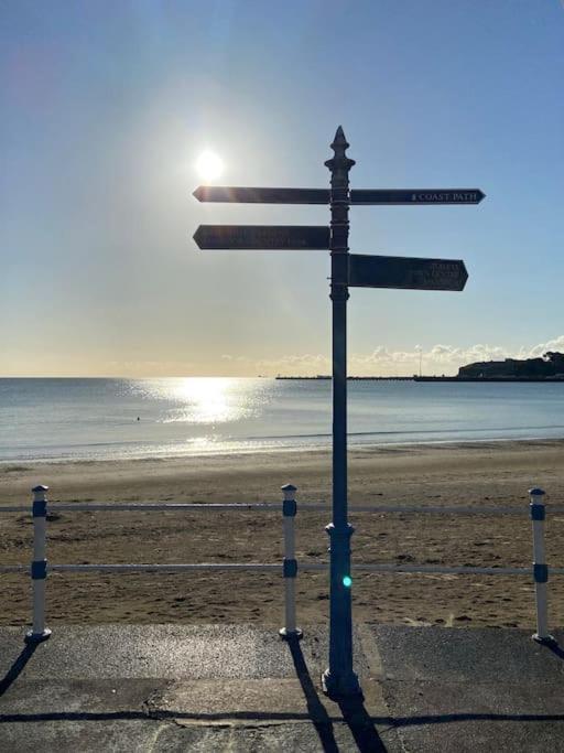 The Bolthole - Only Footsteps From The Beach. Weymouth Buitenkant foto