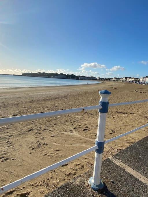 The Bolthole - Only Footsteps From The Beach. Weymouth Buitenkant foto