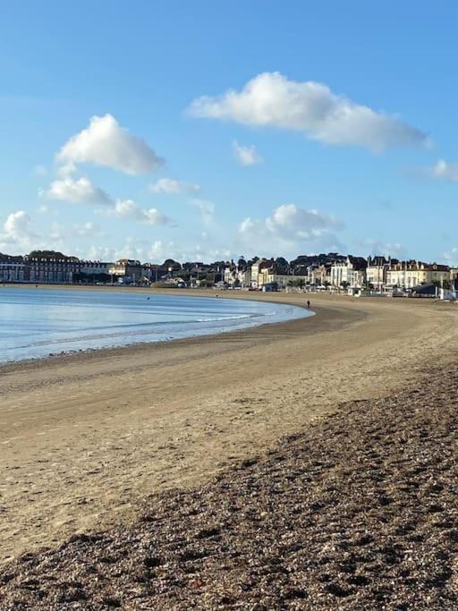 The Bolthole - Only Footsteps From The Beach. Weymouth Buitenkant foto